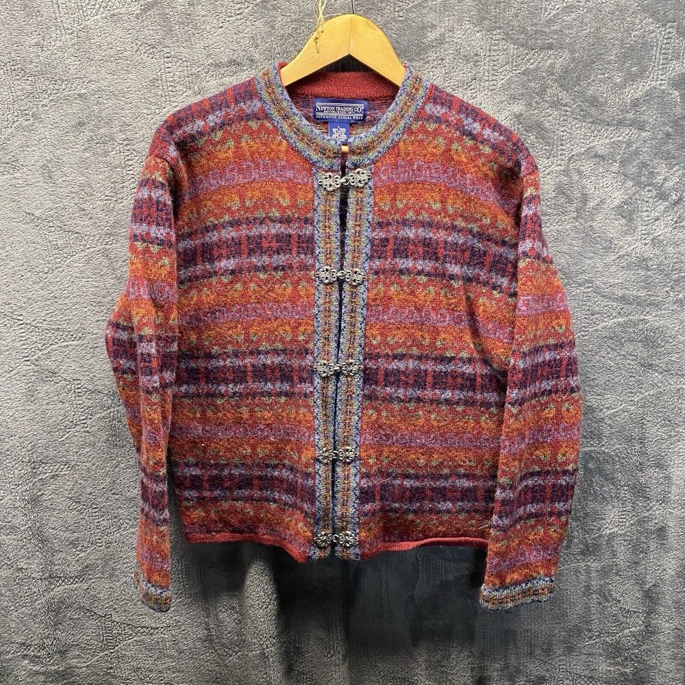 Newton Trading Co Wool Sweater Women L Ornate‎ Clasp Front Thick Fair Isle
